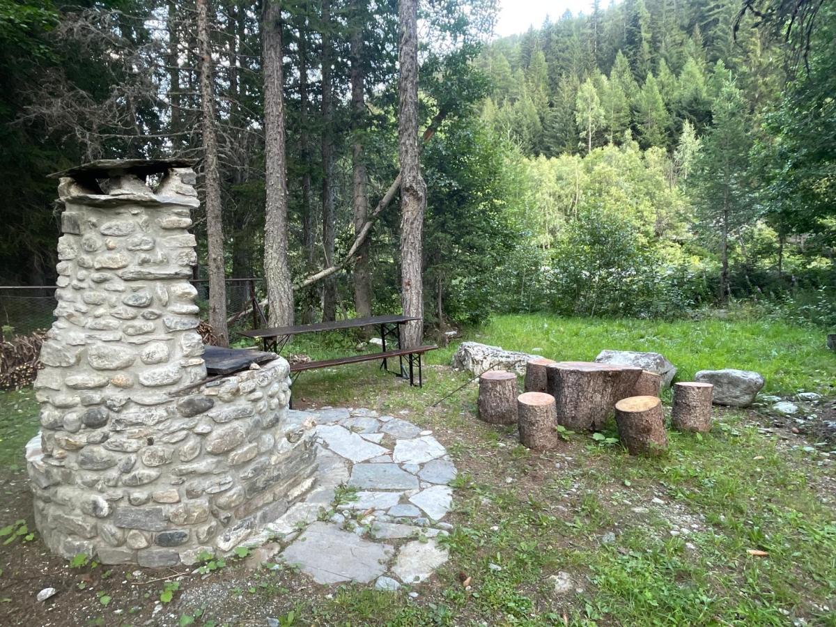 Wildhomes Wild Wolf Lodge Courmayeur Esterno foto