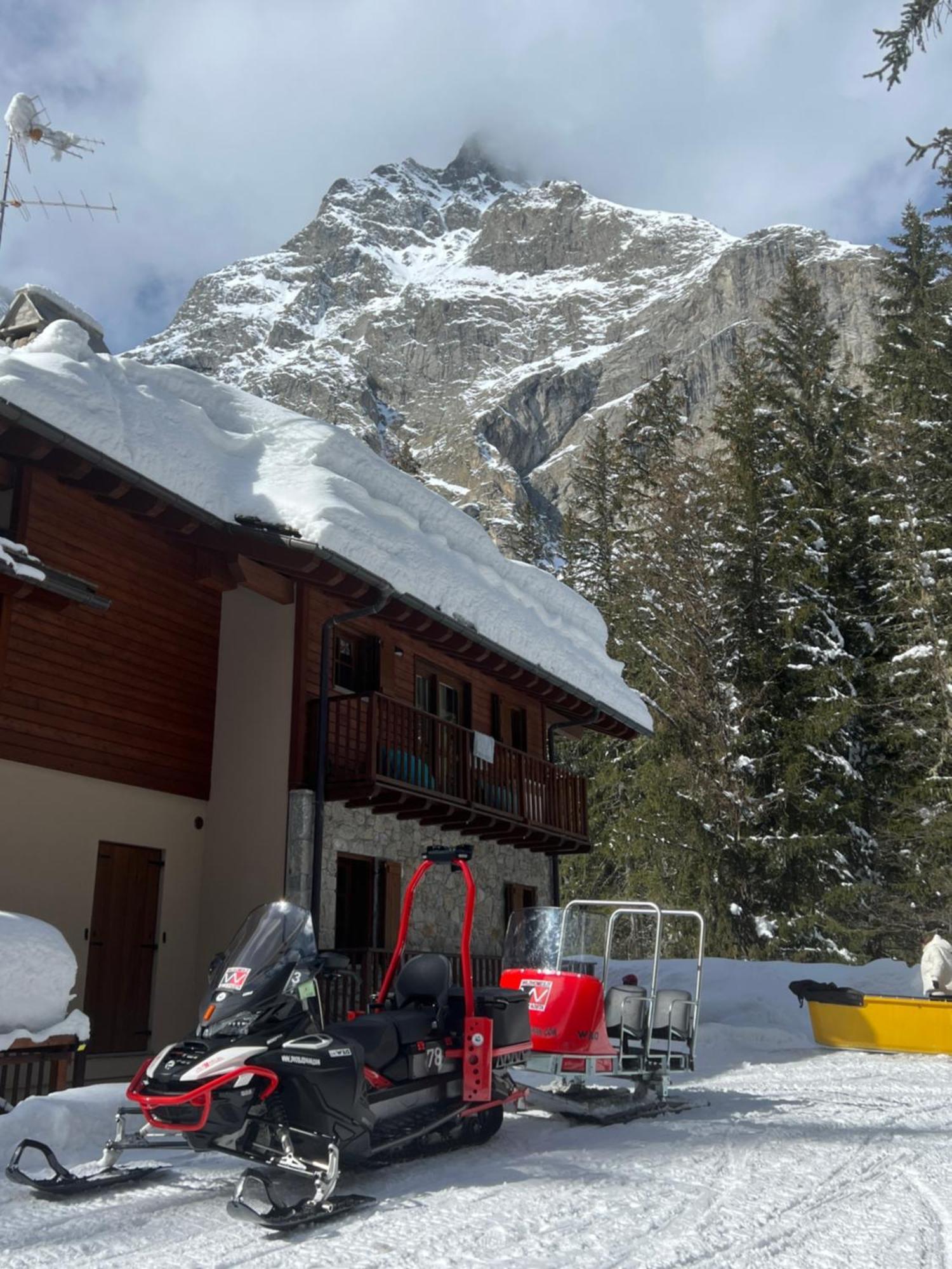 Wildhomes Wild Wolf Lodge Courmayeur Esterno foto